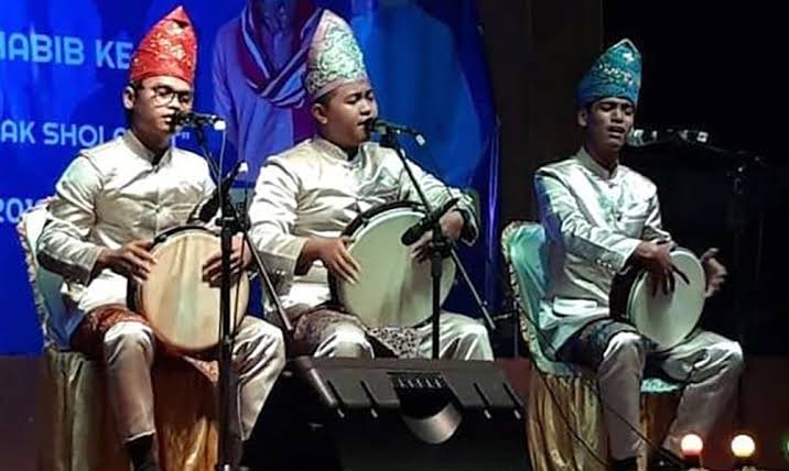 pengisi hiburan
